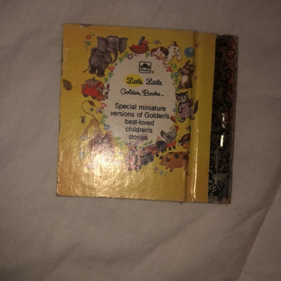I can dress myself mini Sesame Street golden book - Picture 2 of 8